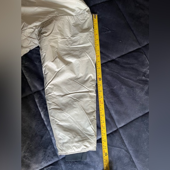 Kanuk winter coat size 2 - Picture 10 of 12